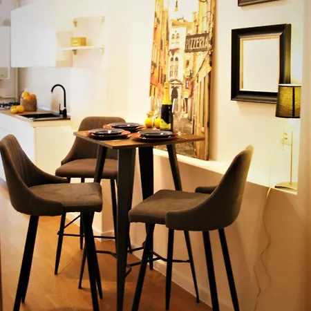Art Vibe Apartment